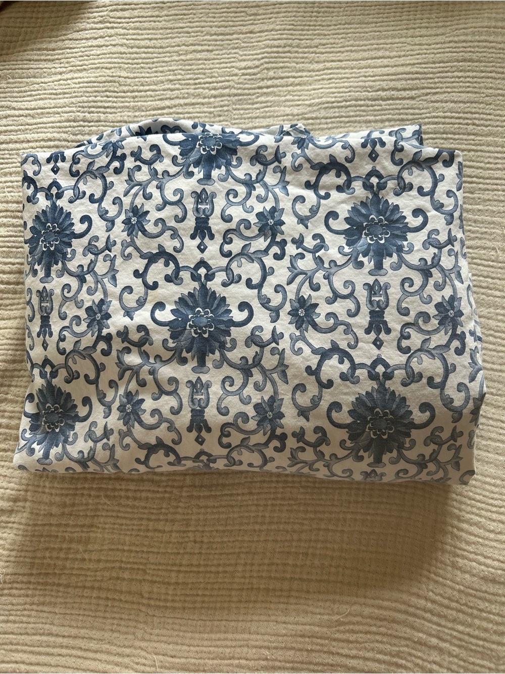 Ralph Lauren Vtg.  Porcelain Rosette Blue And White Queen Fitted Sheet. Pls Read